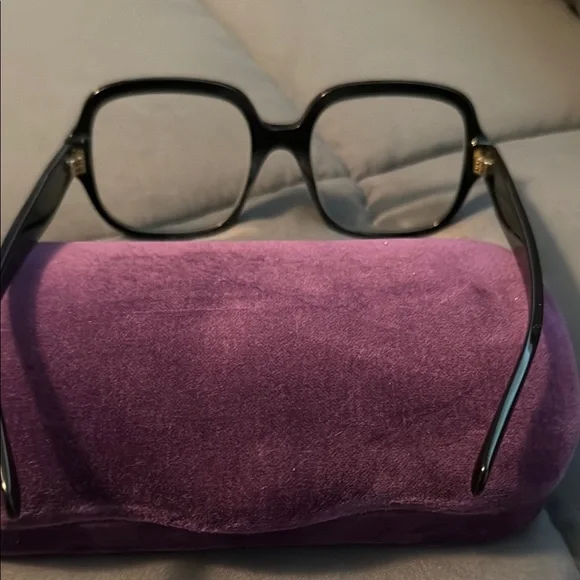Gucci Black Square Glasses - Picture 5 of 7
